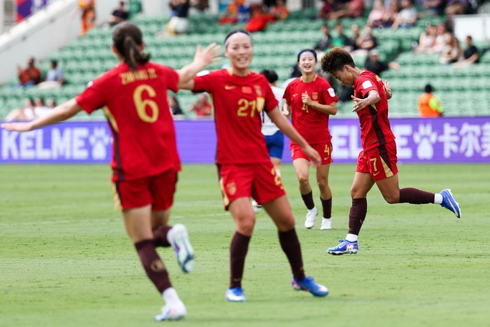 欧冠实时比分-女足亚洲杯4强出炉!半决赛对阵:中国17日18点战澳洲 日本VS韩国